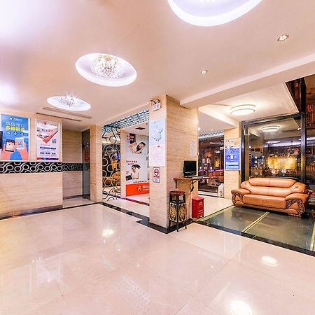 Kaiserdom Zhonghua Plaza Hotel Canton Esterno foto