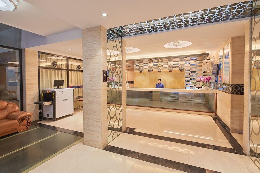 Kaiserdom Zhonghua Plaza Hotel Canton Esterno foto